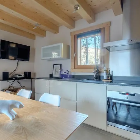 Le De L'ours Blanc شقة